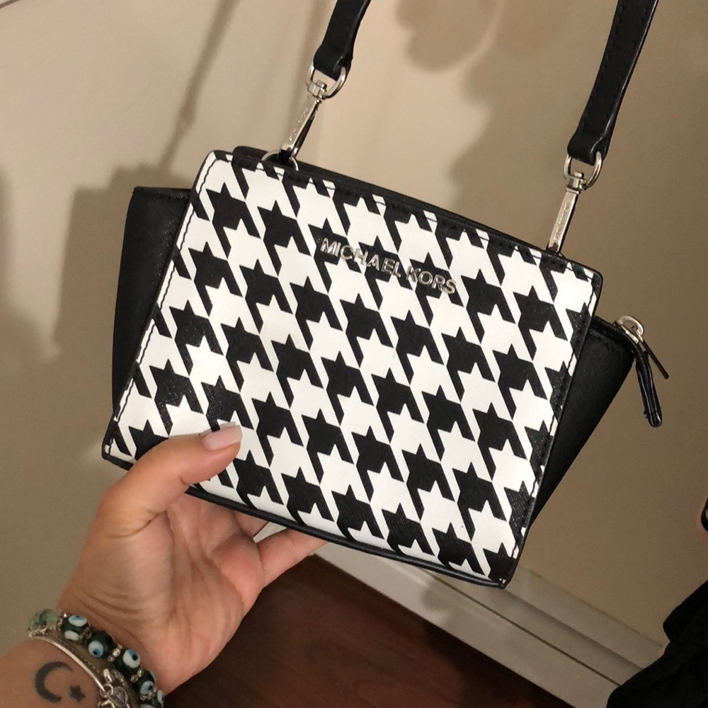 Micheal Kors Crossbody